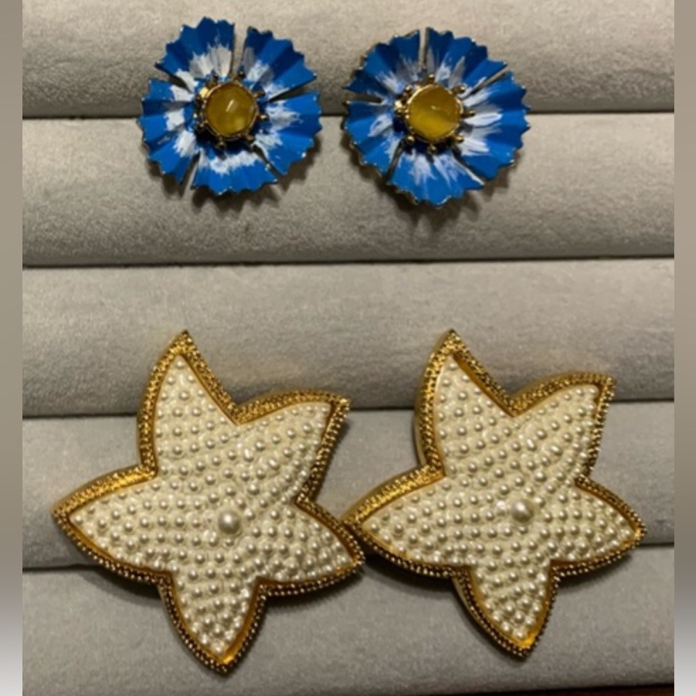 Pearl-Embellished White Star Flower & Blue Cornflower Earrings